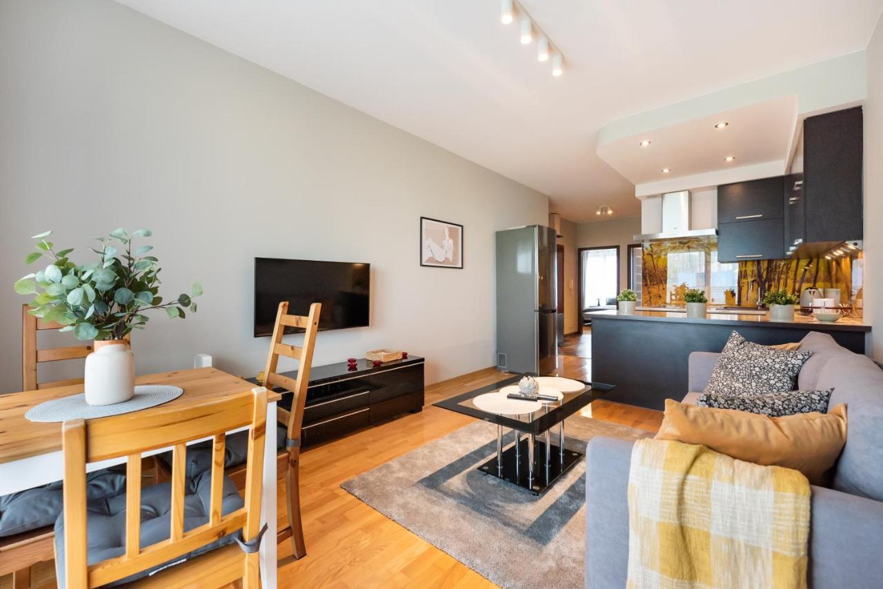 Butas Wola Prime 2-bedroom *